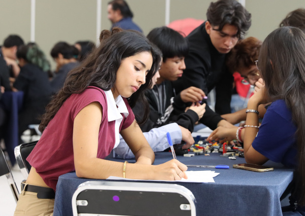 Realizan XIV Foro de Experiencias de Servicio Social del Nivel Medio Superior