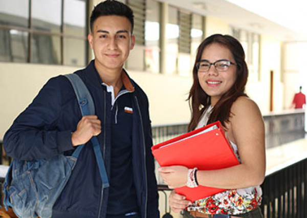 Llega a 44 mil 533 estudiantes la matr&iacute;cula de la UG