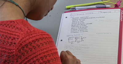 Lanzan convocatoria de becas y est&iacute;mulos para estudiantes UG