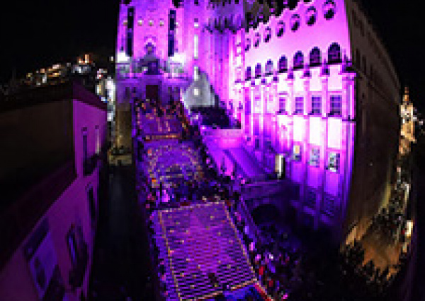 UG fomenta tradiciones en el marco del D&iacute;a de Muertos 