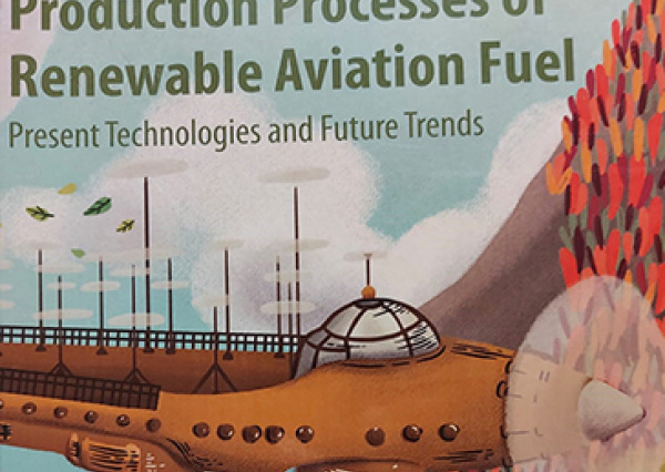 Docentes donan ejemplar para enriquecer acervo universitario