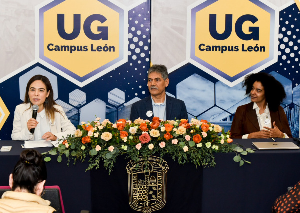 Comunidad estudiantil inaugura el 10&deg; Coloquio de Trabajo Social “La multidisciplinariedad del Trabajo Social”  