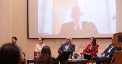 Presentan segunda edici&oacute;n de Fundamentos de investigaci&oacute;n en la UG