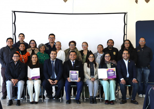 CRIT entrega reconocimientos a las Escuelas de Nivel Medio Superior de la UG por la campa&ntilde;a de Boteo Telet&oacute;n 2025