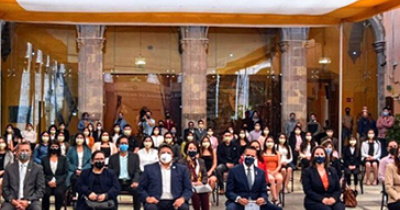 Se re&uacute;nen para dar la bienvenida a la nueva generaci&oacute;n del PER y despedir a integrantes de las primeras generaciones 