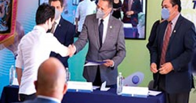 UG presenta equipos ganadores del Concurso de Creatividad e Innovaci&oacute;n  