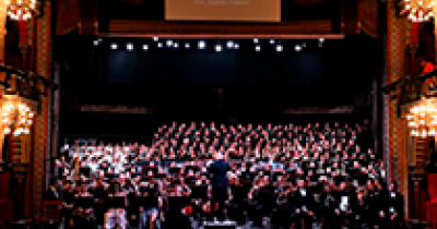 Reconocen con el premio Mahler al Mtro. Roberto Beltr&aacute;n, Director de la OSUG