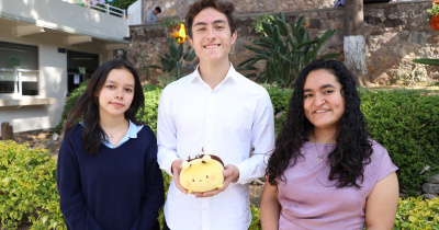 Abejas en Francia: estudiantes del CNMS suman experiencias de internacionalizaci&oacute;n