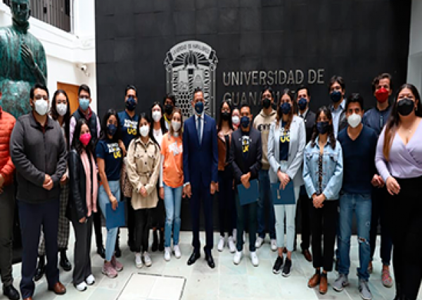 Con la reapertura del Patio del Hospicio de la Sant&iacute;sima Trinidad, inician actos conmemorativos por los 290 a&ntilde;os de historia de la UG
