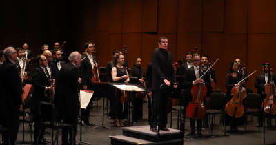 Gustavo Rivero Weber dirige una experiencia musical junto a la OSUG