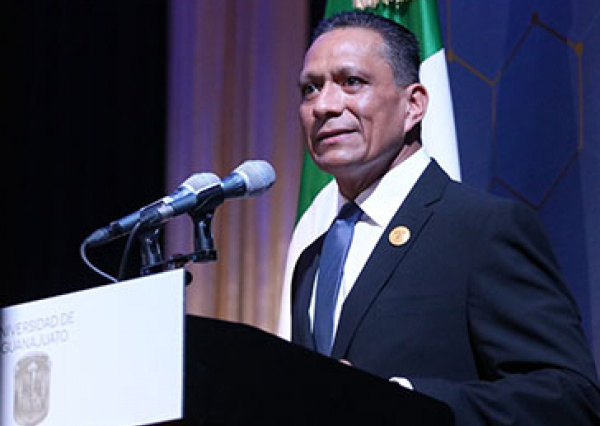 Eligen al Dr. Luis Felipe Guerrero Vicepresidente de la Regi&oacute;n M&eacute;xico en la Organizaci&oacute;n Universitaria Interamericana 