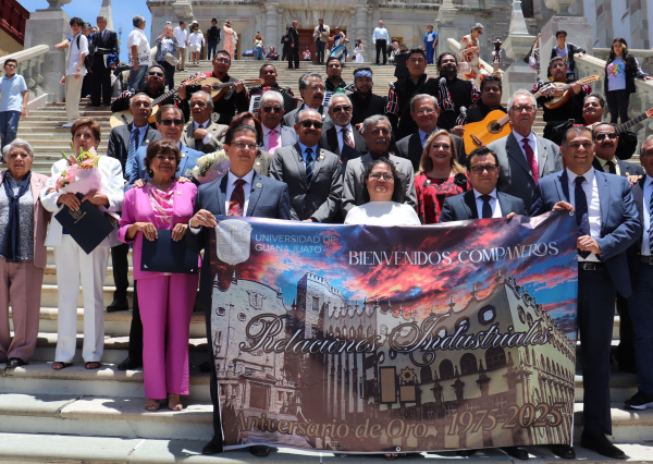 Generaci&oacute;n 1970-1975 de Relaciones Industriales UG celebra su 50 aniversario de egreso