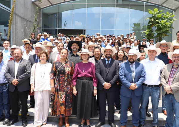 Celebran 50 a&ntilde;os de la Ingenier&iacute;a en Agronom&iacute;a de la UG