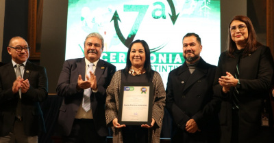 Entregan distintivo de Buenas Pr&aacute;cticas Ambientales a 34 espacios universitarios 