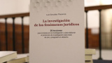 Presentan en la UG “La investigaci&oacute;n de los fen&oacute;menos jur&iacute;dicos”, obra del Dr. Luis Gonz&aacute;lez Placencia