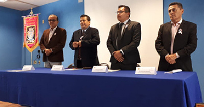 Se visten de rosa para concientizar sobre la lucha contra el c&aacute;ncer de mama