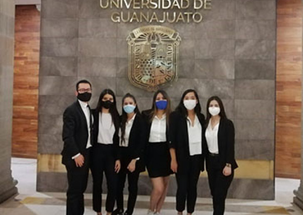 UG, campeona en las dos competencias nacionales de litigaci&oacute;n oral