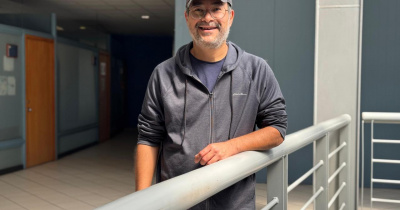 “La gente no es tan ego&iacute;sta como se cre&iacute;a en Econom&iacute;a”, comenta investigador experimental de la UG