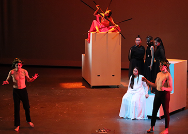 “El destino de Medea”, soberbia puesta en escena por artistas de la UG  