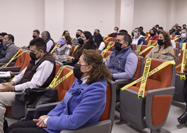 UG capacita a servidores p&uacute;blicos de Yuriria 