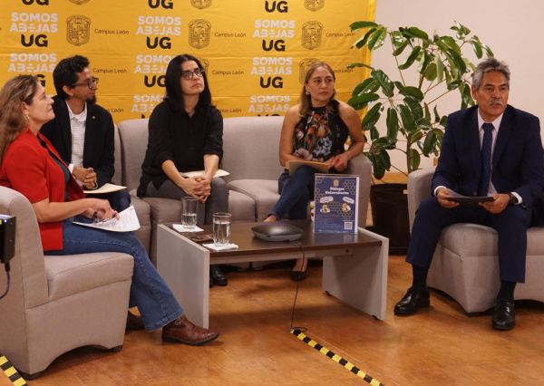 Comunidad del Campus Le&oacute;n dialoga sobre la dignidad