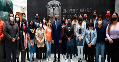 Con la reapertura del Patio del Hospicio de la Sant&iacute;sima Trinidad, inician actos conmemorativos por los 290 a&ntilde;os de historia de la UG