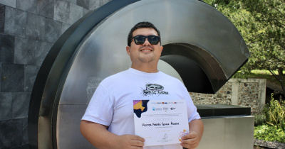 Estudiante UG gana 1&ordm; lugar del concurso “Mi Tesis en 3 Minutos” en el Segundo Congreso de la Juventud Cient&iacute;fica de Guanajuato   