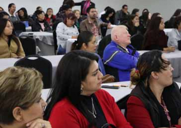 Analizan la violencia infantil en foro sobre derechos humanos