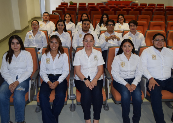 Estudiantes de Agronegocios aportan estudio de mercado de fertilizantes agr&iacute;colas org&aacute;nicos 