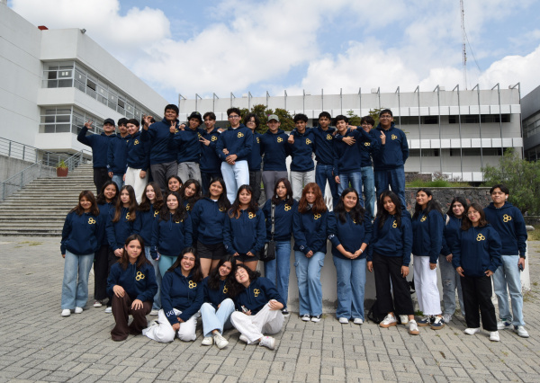 M&aacute;s de 450 j&oacute;venes experimentan ciencia, extensi&oacute;n y vinculaci&oacute;n en el D&iacute;a Abierto UG