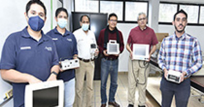 Empresa leonesa dona equipo a la UG para fortalecer la formaci&oacute;n estudiantil en el &aacute;rea de la Biomedicina