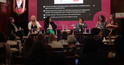 Acad&eacute;micas conversan sobre los liderazgos femeninos en el camino hacia una cultura de paz universitaria  