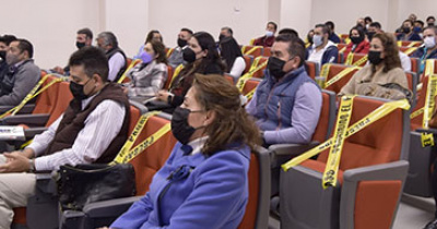 UG capacita a servidores p&uacute;blicos de Yuriria 