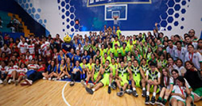 Promueven al deporte como factor de integraci&oacute;n en la Copa Miel UG  