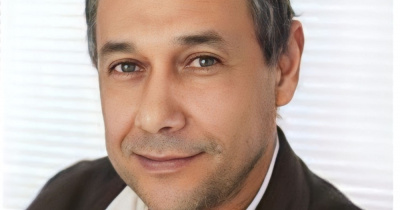 Otorgan el VI Premio Jorge Ibarg&uuml;engoitia de Literatura al poeta Ricardo Castillo