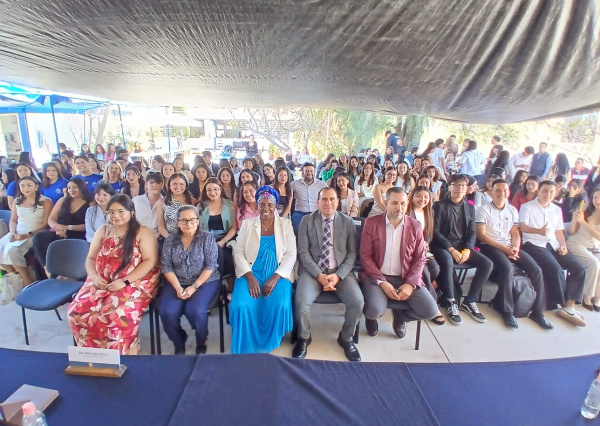 Egresa generaci&oacute;n 2021-2025 de la Licenciatura en Educaci&oacute;n Campus Guanajuato