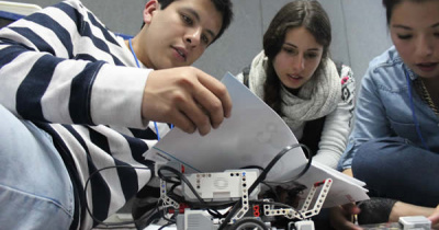 Estudiantes y docentes del CNMS participan con &eacute;xito en el programa piloto “Yo inventor”