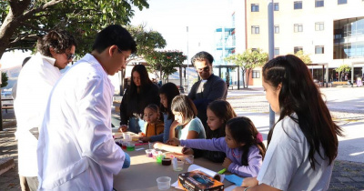Fomenta UG el inter&eacute;s en la ciencia a trav&eacute;s de la Noche de las Estrellas
