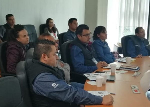 Capacitan a personal de las Unidades de Prevenci&oacute;n y Seguridad de los cuatro Campus de la UG