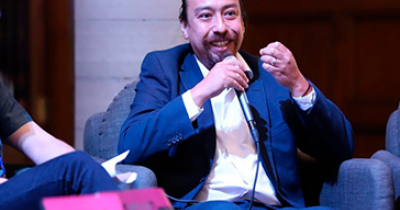 Se rescata historia universitaria a trav&eacute;s de la colecci&oacute;n editorial “Conmemoraciones UG”