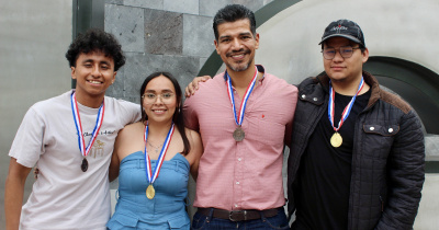 Estudiantes UG logran doble premio en la Batalla de Robots Japan Sumo Irapuato