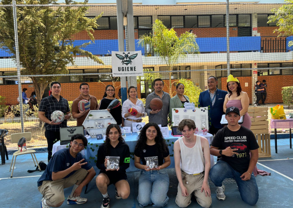 Se analiza la importancia de la investigaci&oacute;n y el emprendimiento en Nivel Medio Superior UG