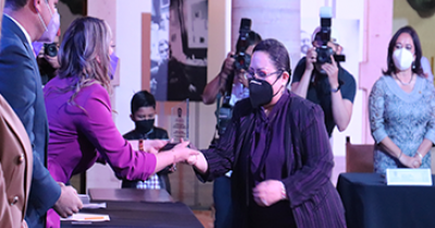 Destacadas mujeres guanajuatenses reciben el reconocimiento “Elisa L&oacute;pez Luna”