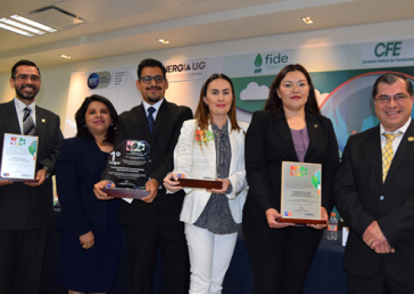 Recibe UG Premio Estatal de Sustentabilidad Energ&eacute;tica Guanajuato 2019 