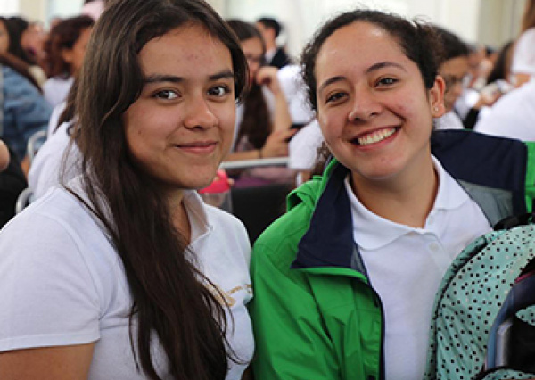 Ampl&iacute;a UG plazo para expedici&oacute;n de c&eacute;dulas para examen de admisi&oacute;n