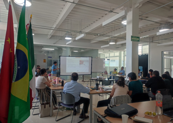 30 docentes de las Escuelas de Nivel Medio Superior reciben actualizaci&oacute;n sobre divulgaci&oacute;n cient&iacute;fica