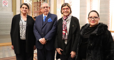 La Universidad de Guanajuato presenta el libro “El Teatro Ju&aacute;rez y yo” del Arq. Greenwell 