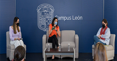 Conversan sobre diversos feminismos dentro de la agenda universitaria 8M en el Campus Le&oacute;n de la UG