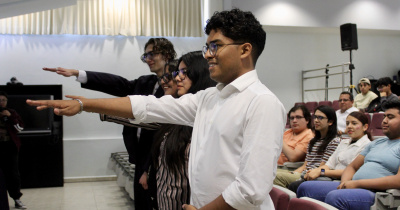 Estudiantes UG del grupo organizado BeeDevelopers renuevan su directiva e informan resultados