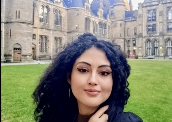 Estudiante UG participa en destacada conferencia ETOP en Escocia